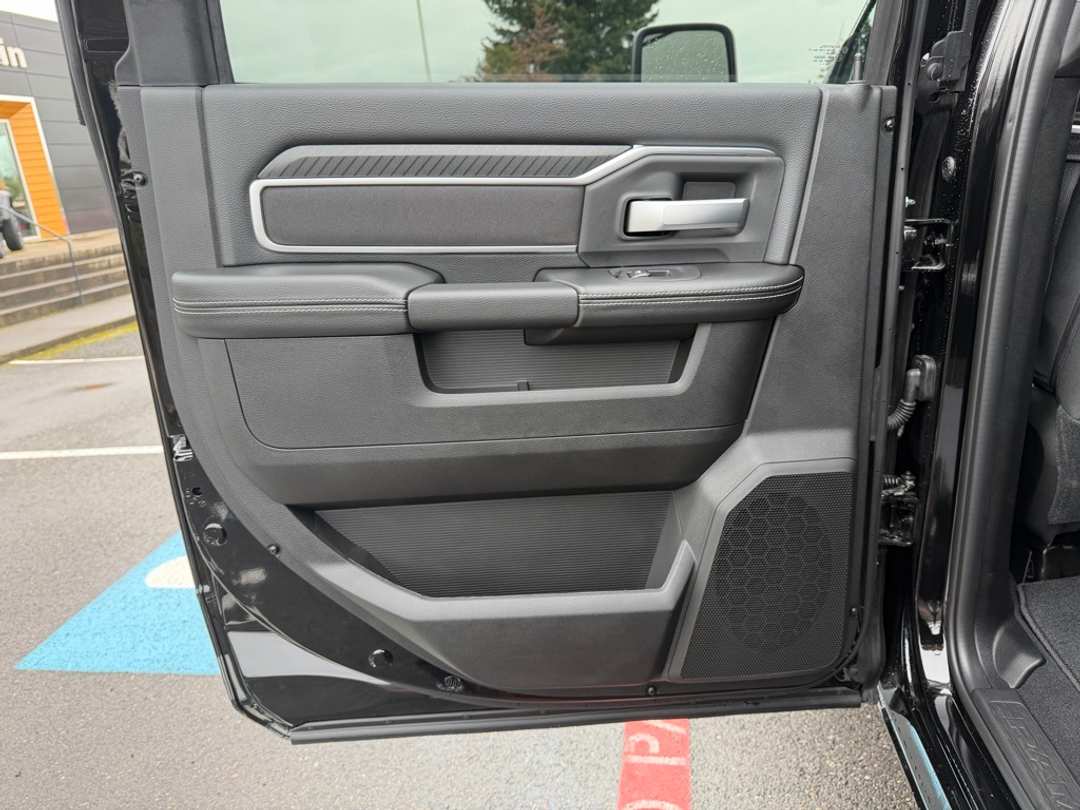 2026 Ram 2500 Big Horn - Image 29