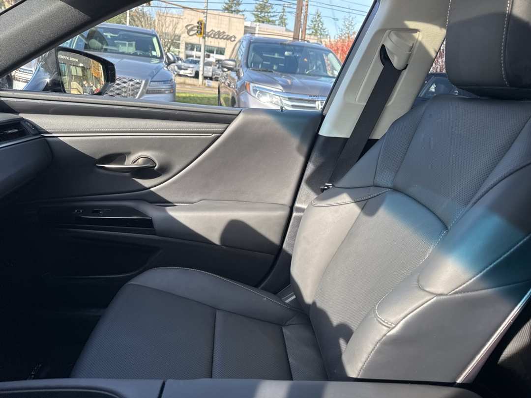 2024 Lexus Es 350 - Image 27