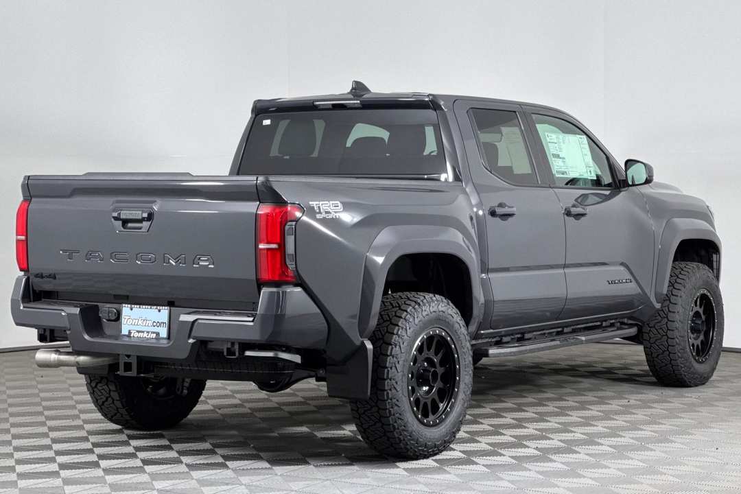 Toyota Tacoma - Image 3