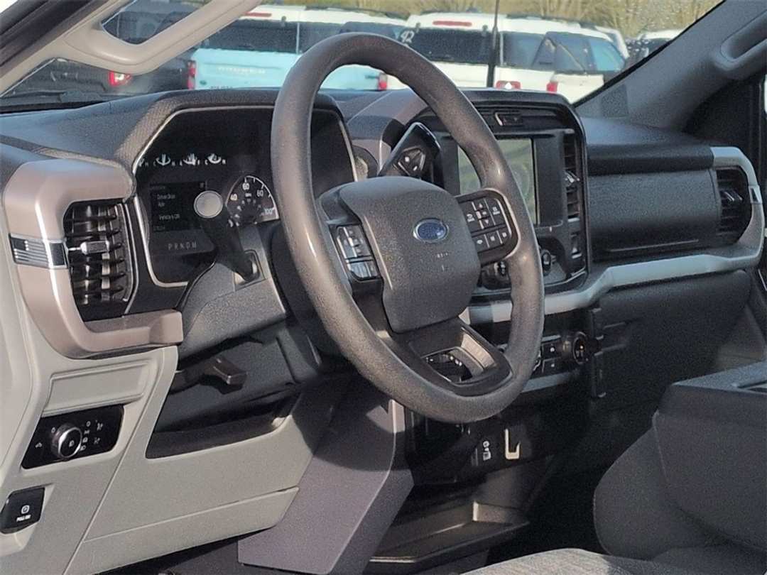 2023 Ford F-150 XL - Image 12