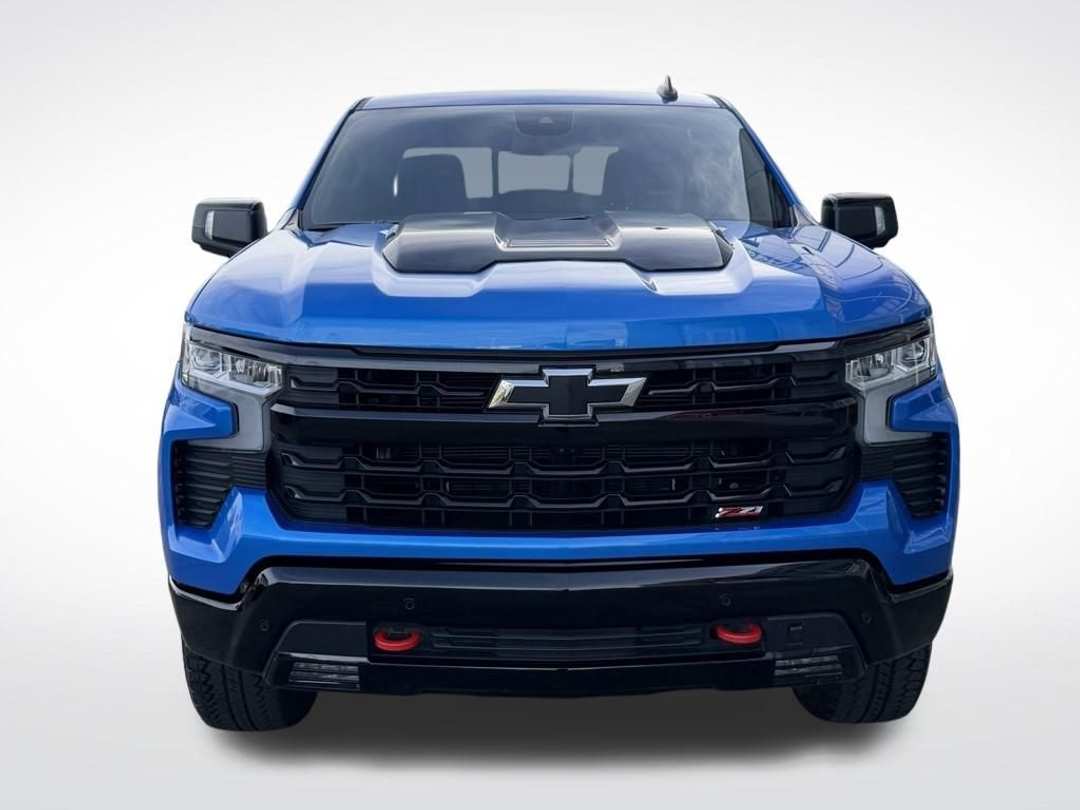 2025 Chevrolet Silverado 1500 LT Trail Boss - Image 3