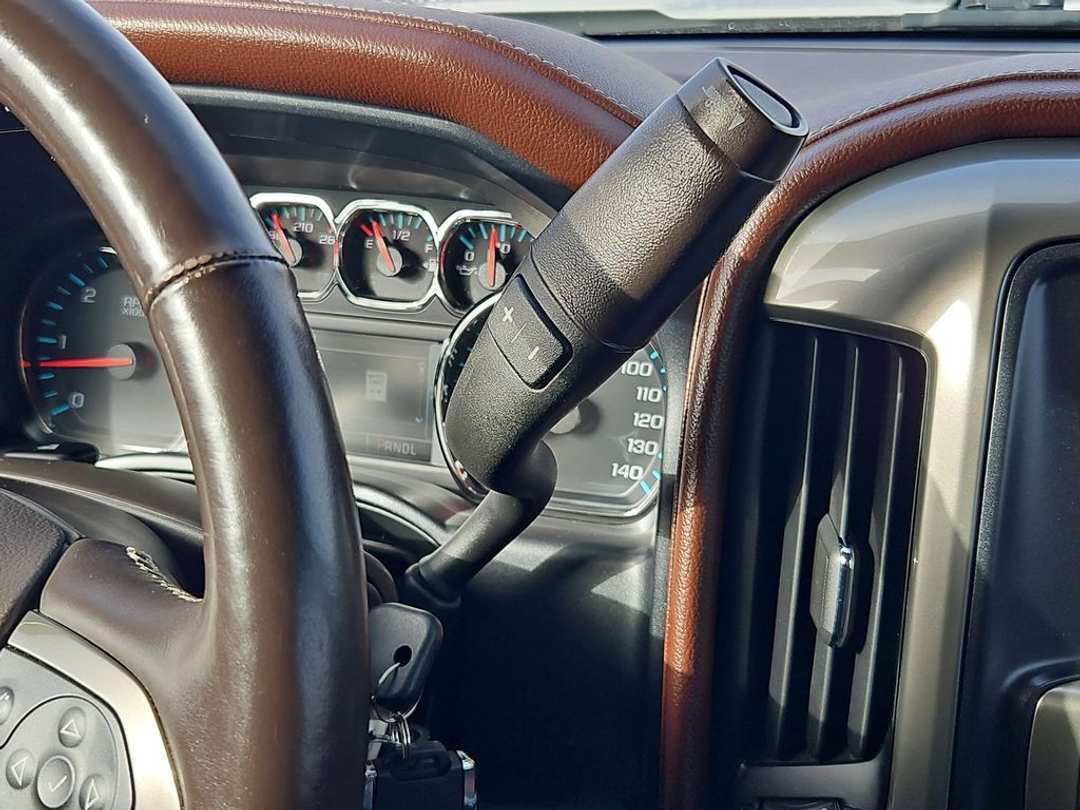 2017 Chevrolet Silverado 1500 High Country - Image 20