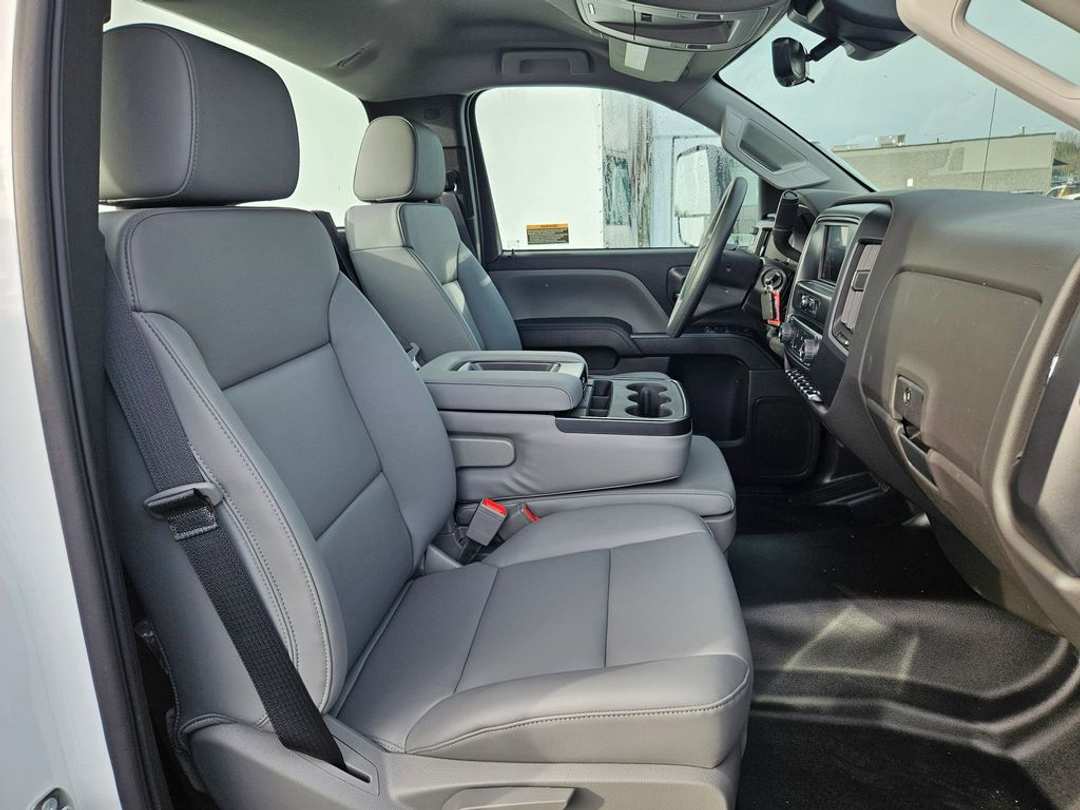 2025 Chevrolet Silverado 4500Hd - Image 33