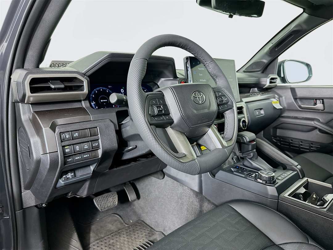 2025 Toyota Tacoma TRD OffRoad - Image 9