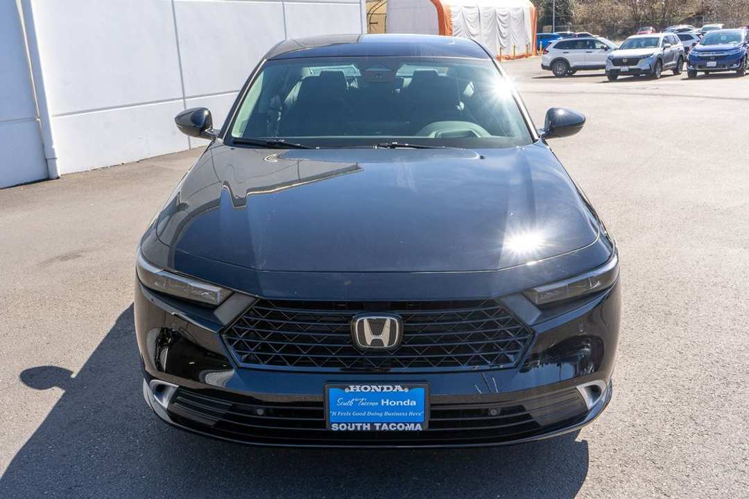 2026 Honda Accord Touring - Image 3