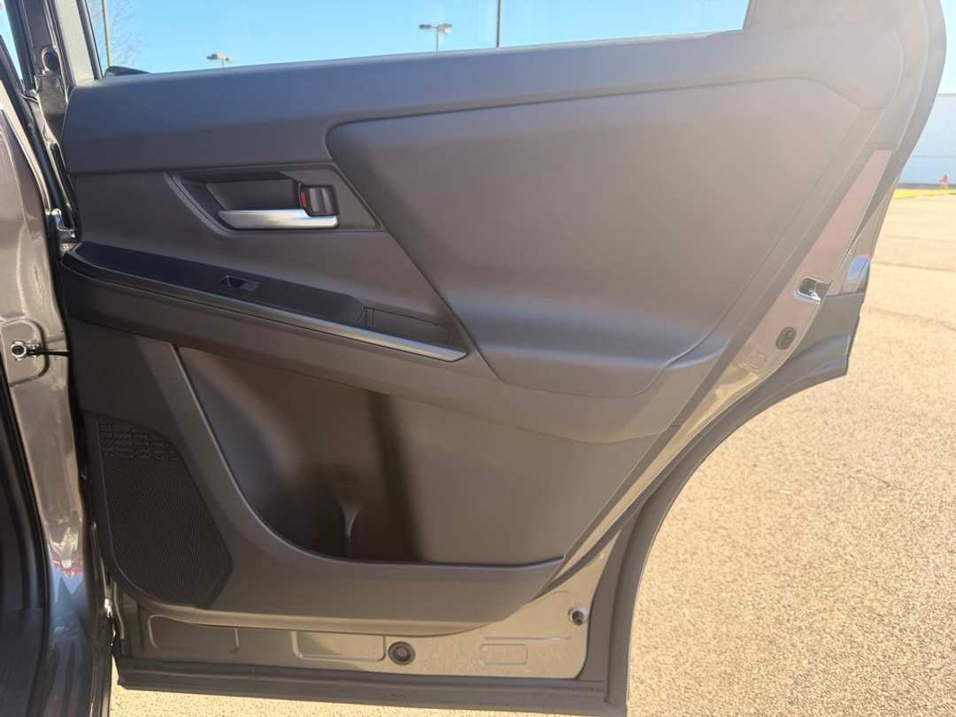 2026 Subaru Solterra Premium - Image 21