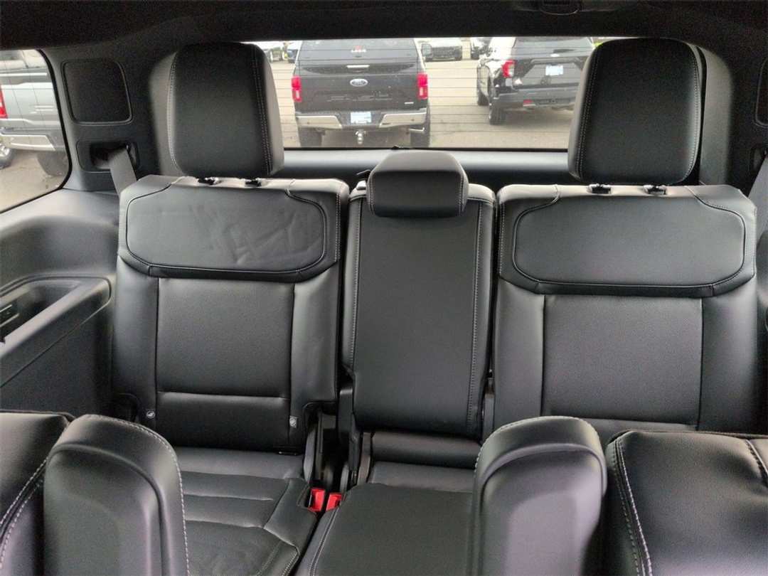 2026 Ford Expedition Platinum - Image 37
