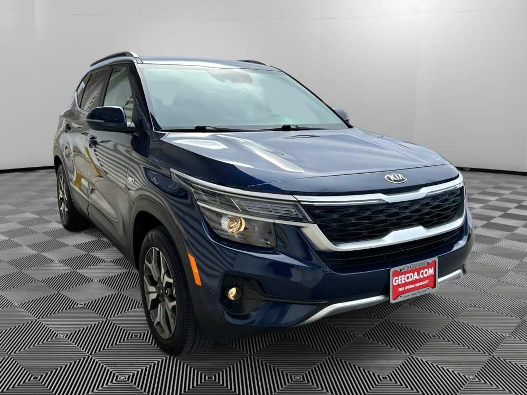 2021 Kia Seltos EX - Image 3