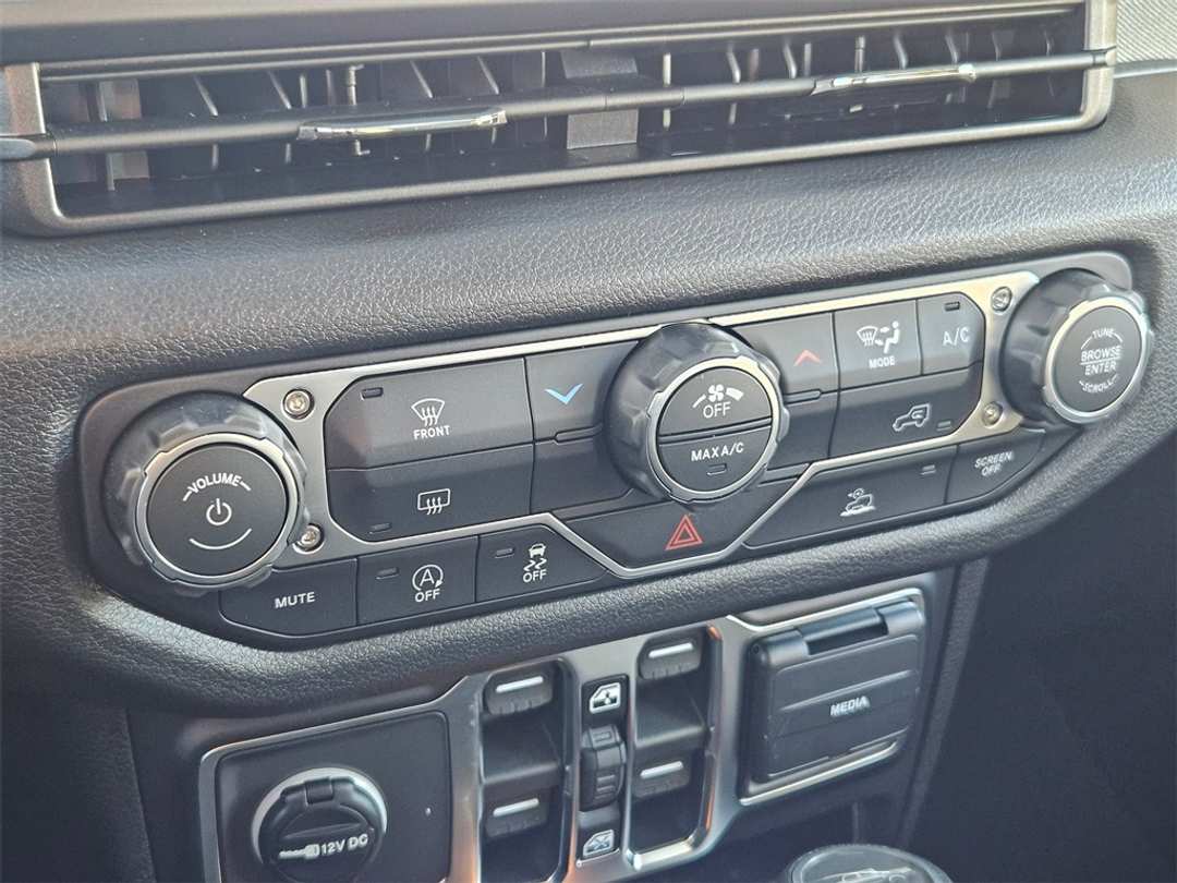 2026 Jeep Gladiator Sport - Image 23