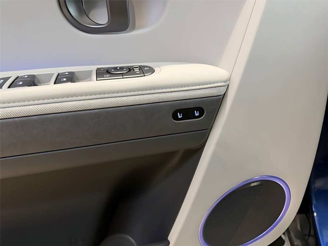 2026 Hyundai Ioniq 5 Limited - Image 7