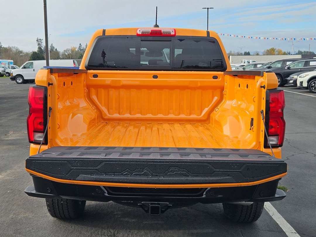 2026 Chevrolet Colorado Z71 - Image 29