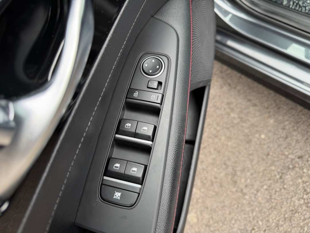 2023 Kia Forte GT - Image 13