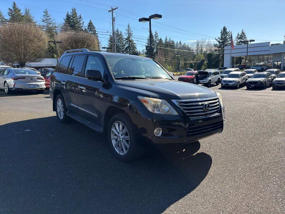 2008 Lexus Lx 570 - Image 2