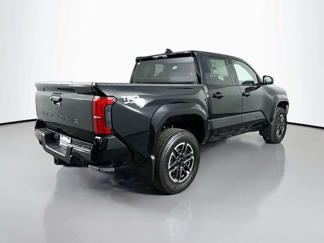 2026 Toyota Tacoma TRD Sport - Image 7