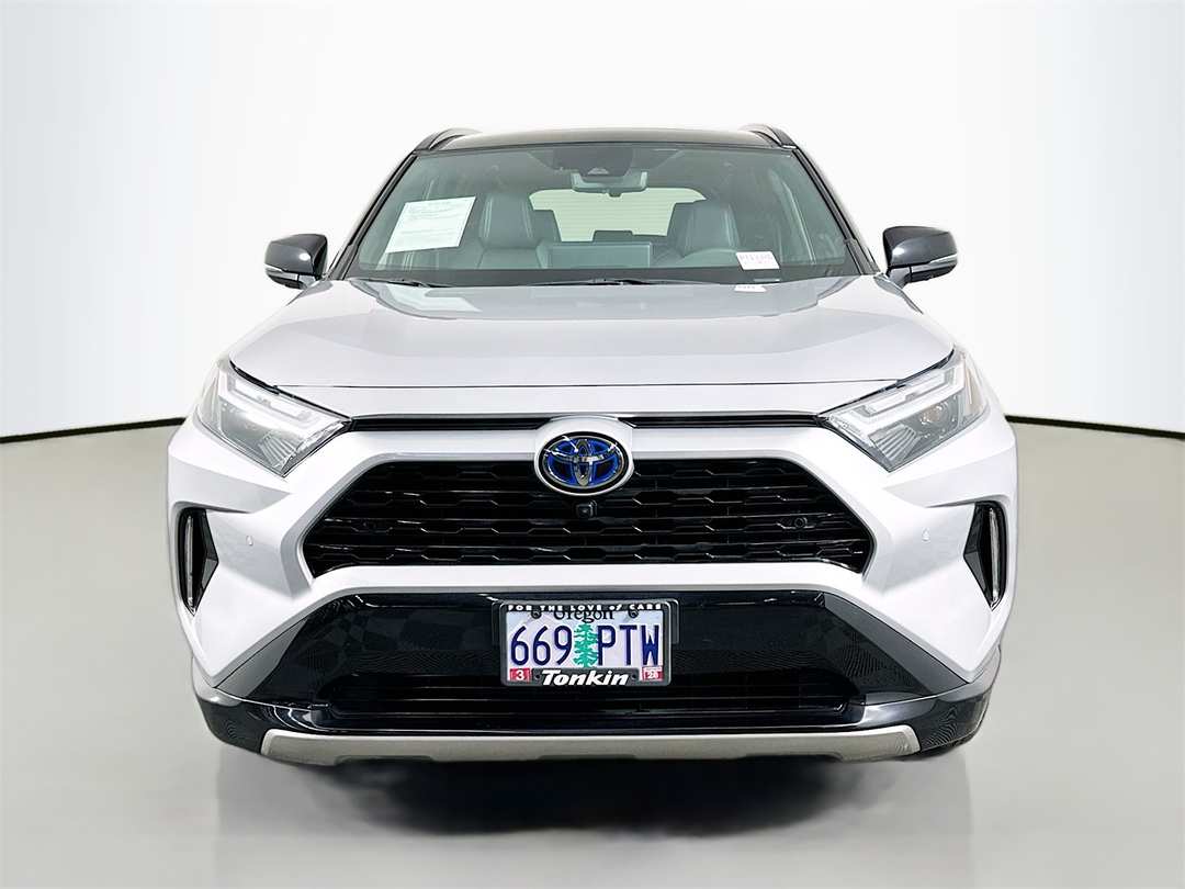 2024 Toyota Rav4 XSE - Image 2