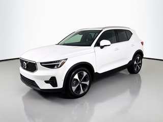 2025 Volvo Xc40 B5 Plus Bright Theme