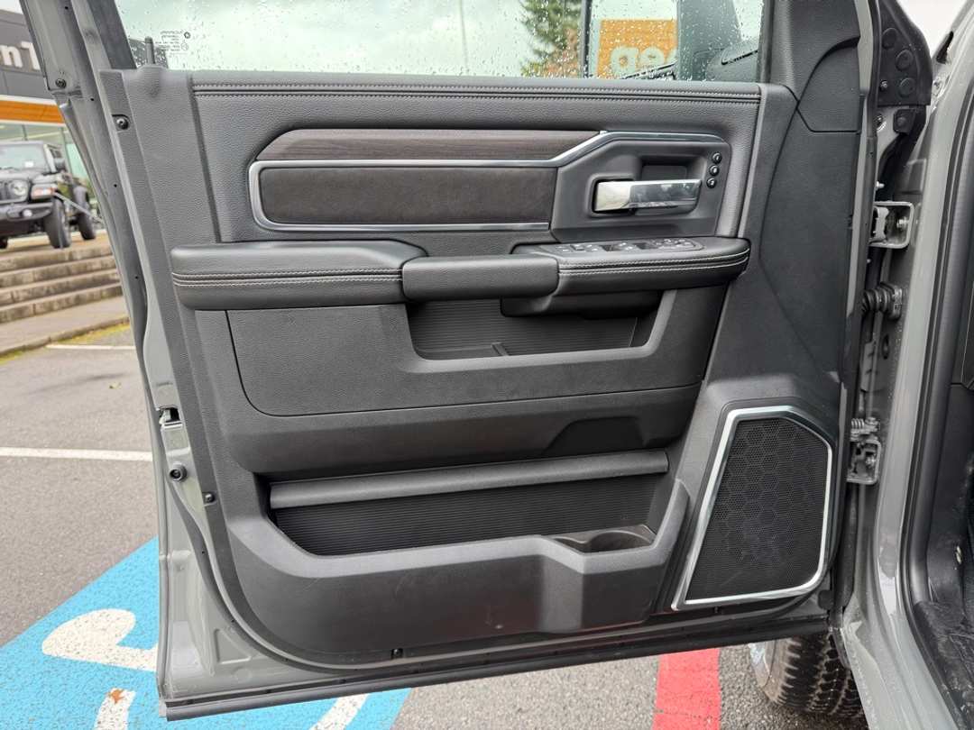 2026 Ram 3500 Laramie - Image 12