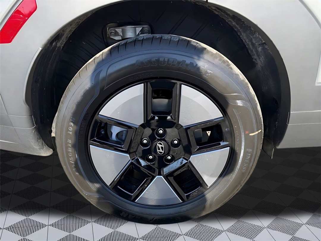 2026 Hyundai Santa Fe SEL - Image 9