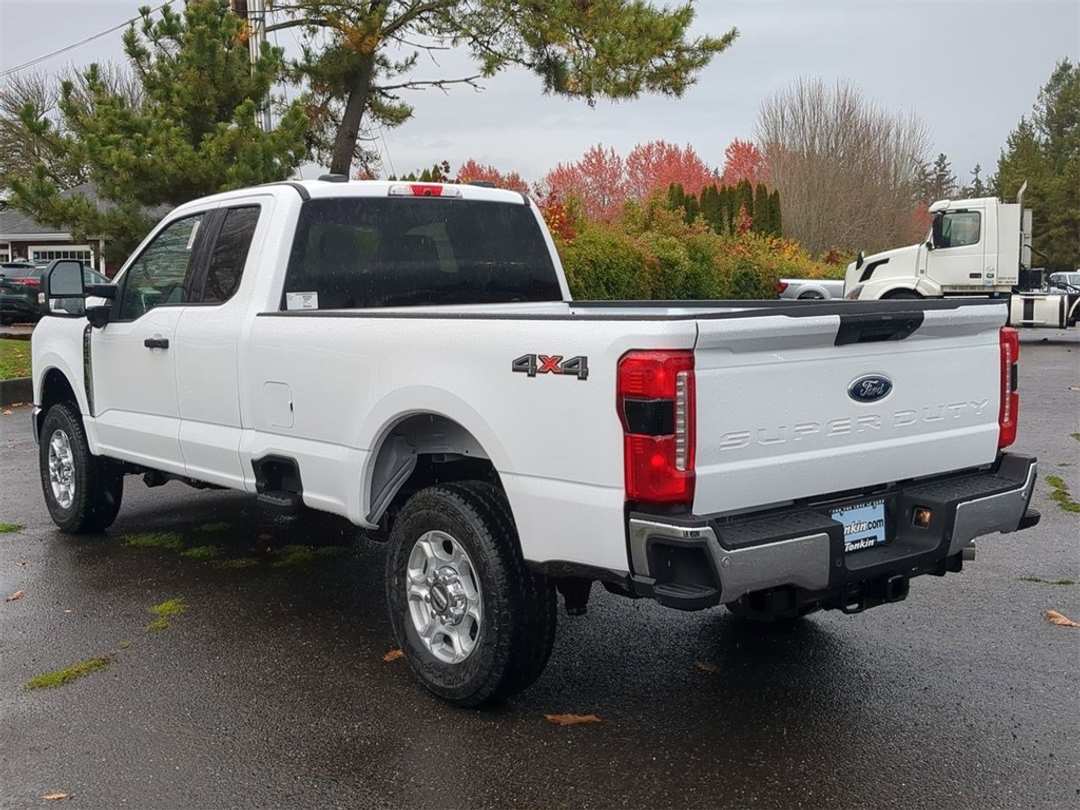 2026 Ford F-250Sd XLT - Image 3
