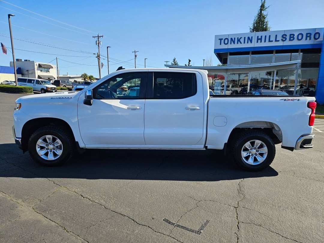 2021 Chevrolet Silverado 1500 LT - Image 3