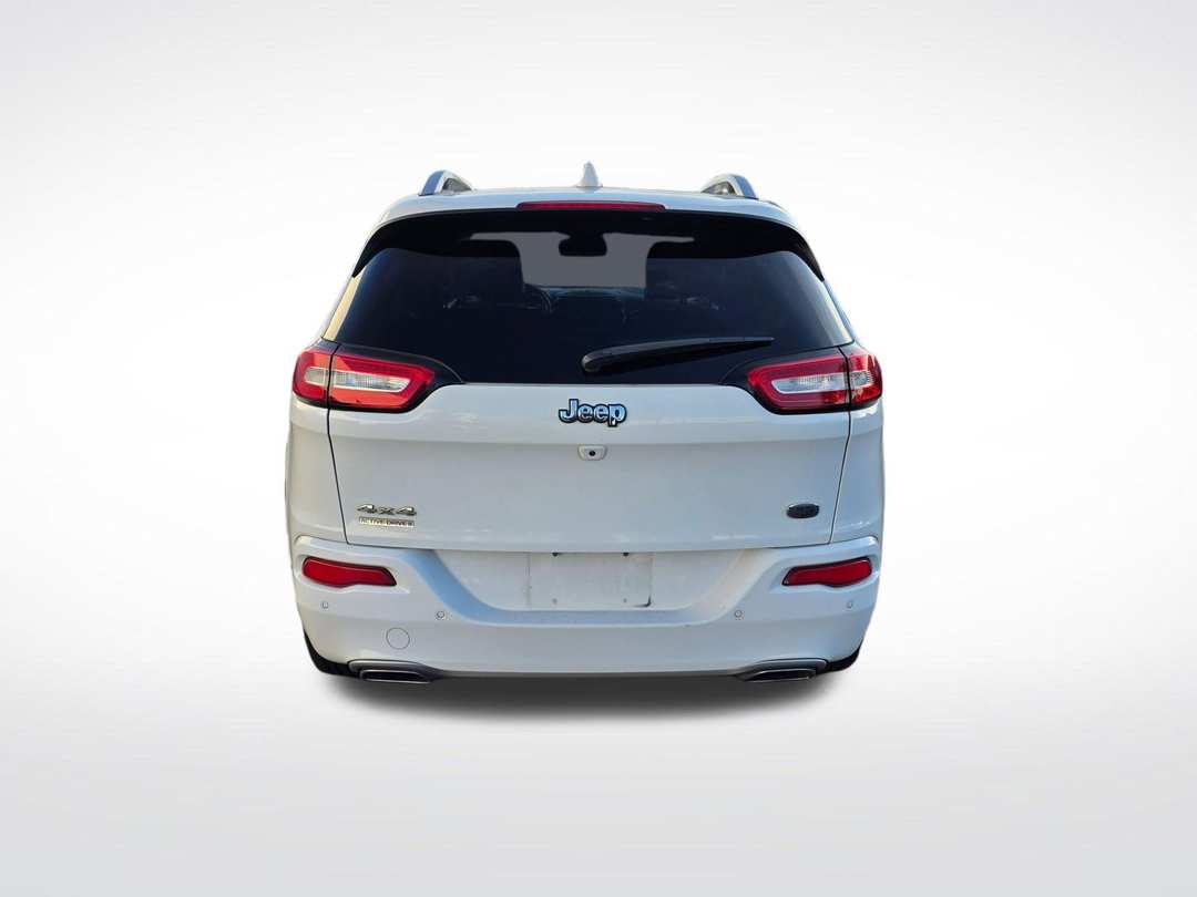 2016 Jeep Cherokee Overland - Image 8