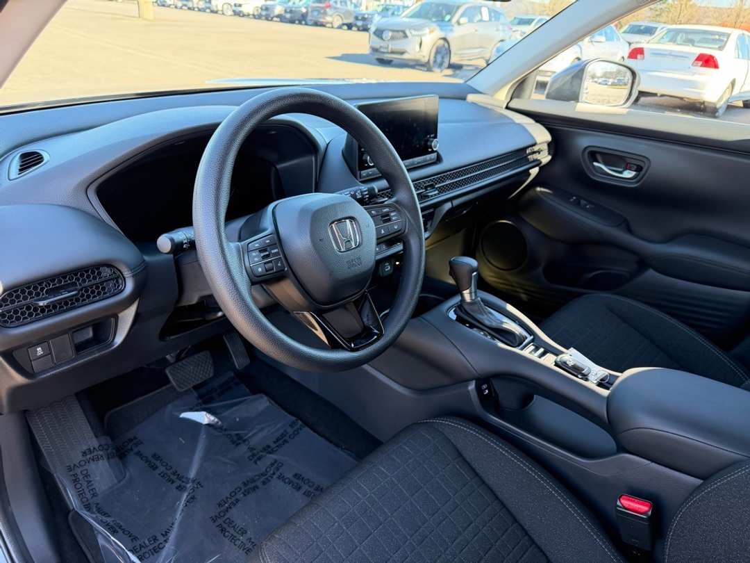 2025 Honda HR-V LX - Image 16