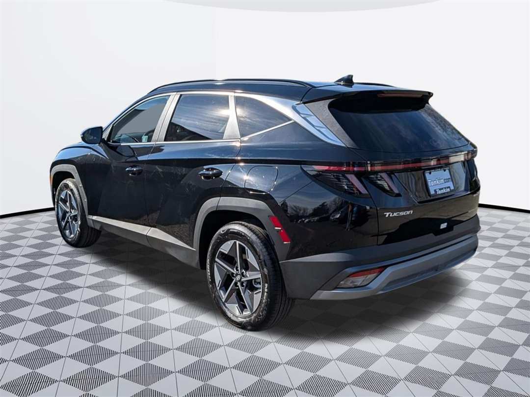 2025 Hyundai Tucson SEL Convenience - Image 4