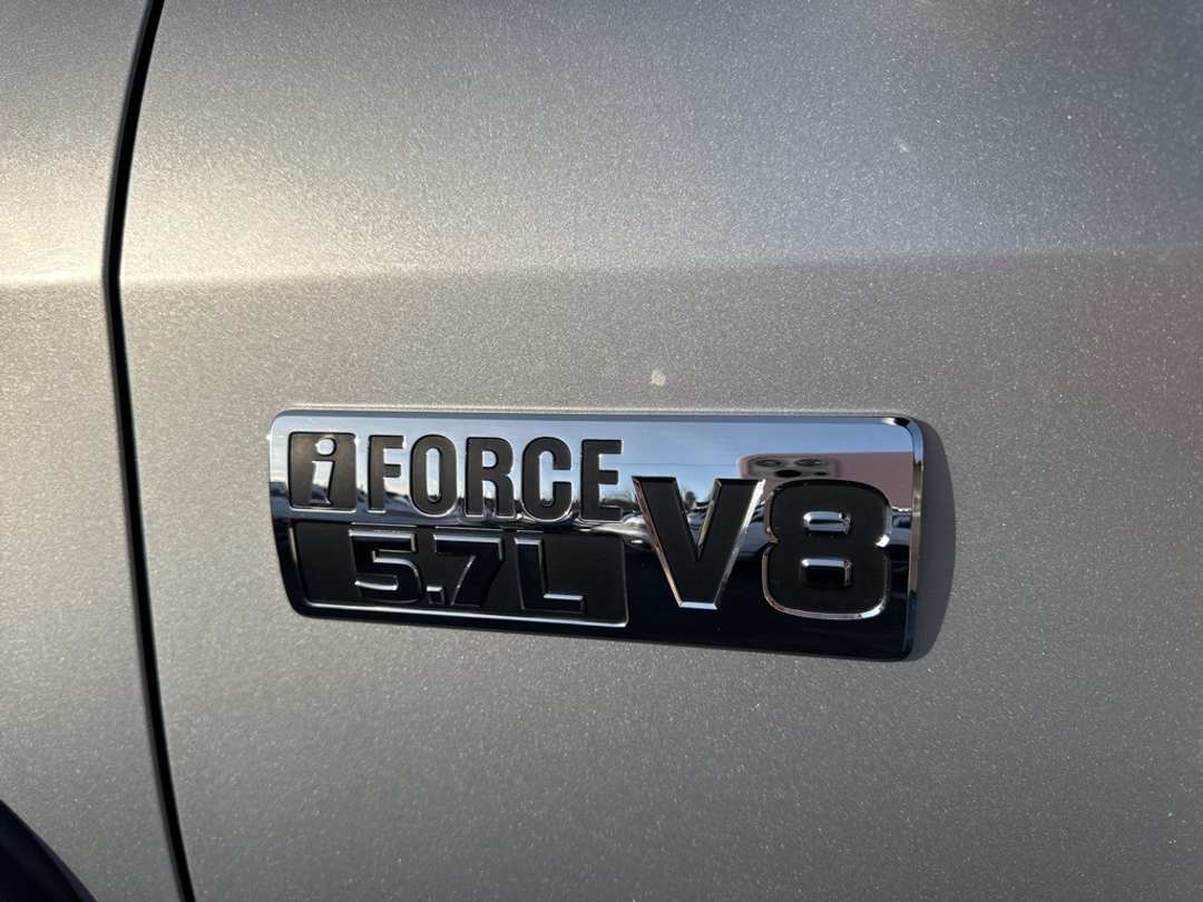 2014 Toyota Tundra SR5 - Image 14