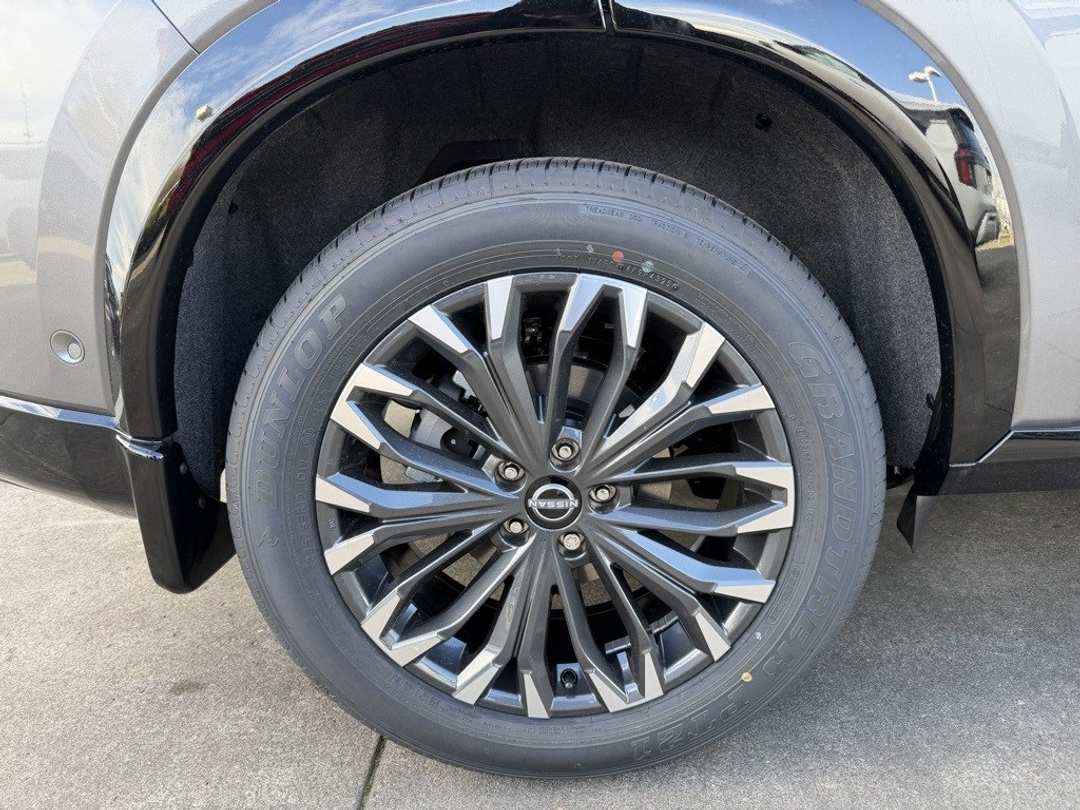 2026 Nissan Rogue Platinum - Image 9