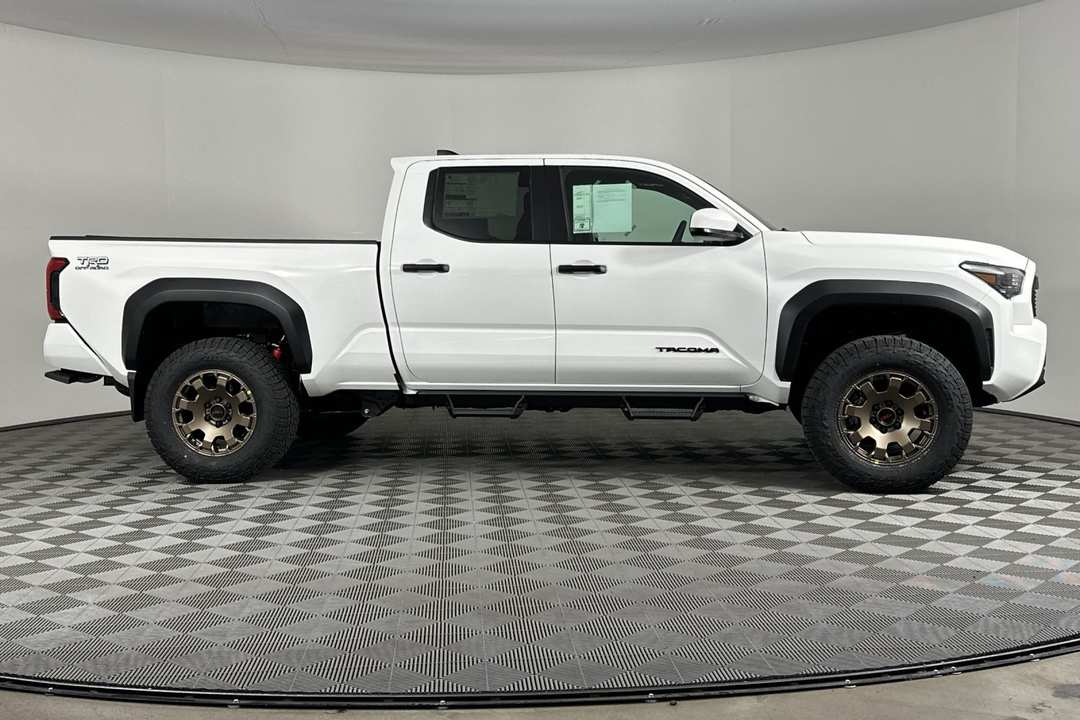 2025 Toyota Tacoma TRD OffRoad - Image 3