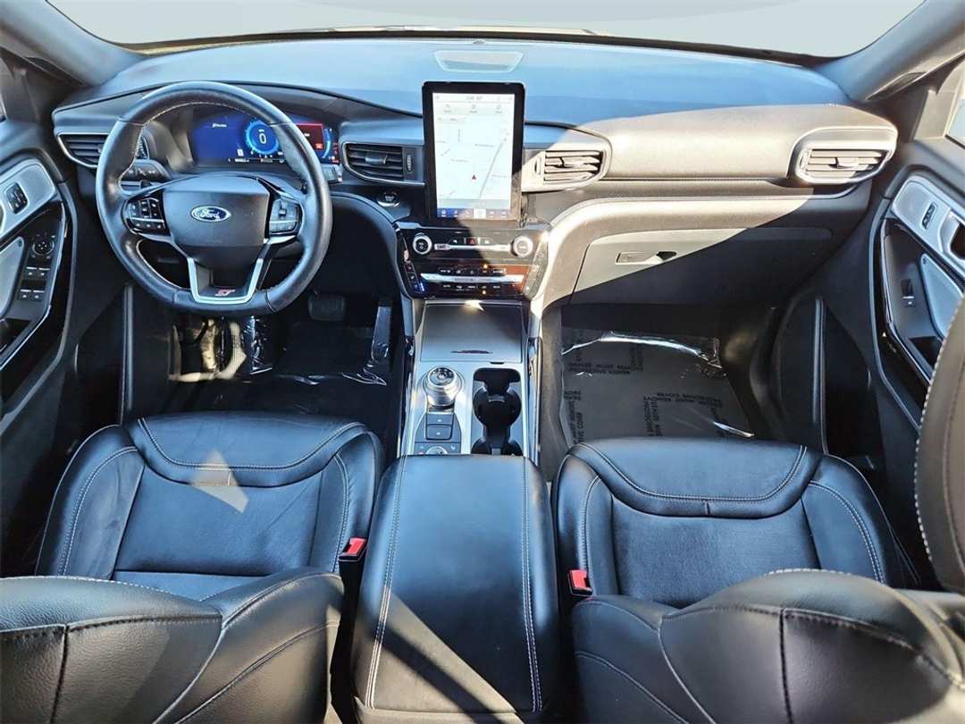 2022 Ford Explorer ST - Image 22