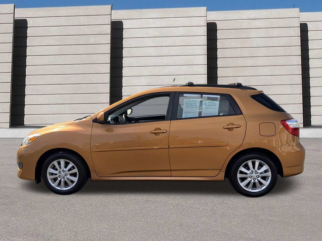 2009 Toyota Matrix - Image 2