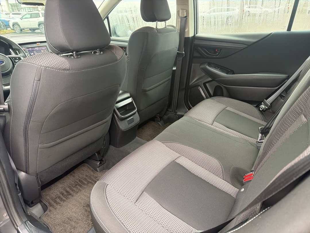 2021 Subaru Outback 2.5i - Image 18