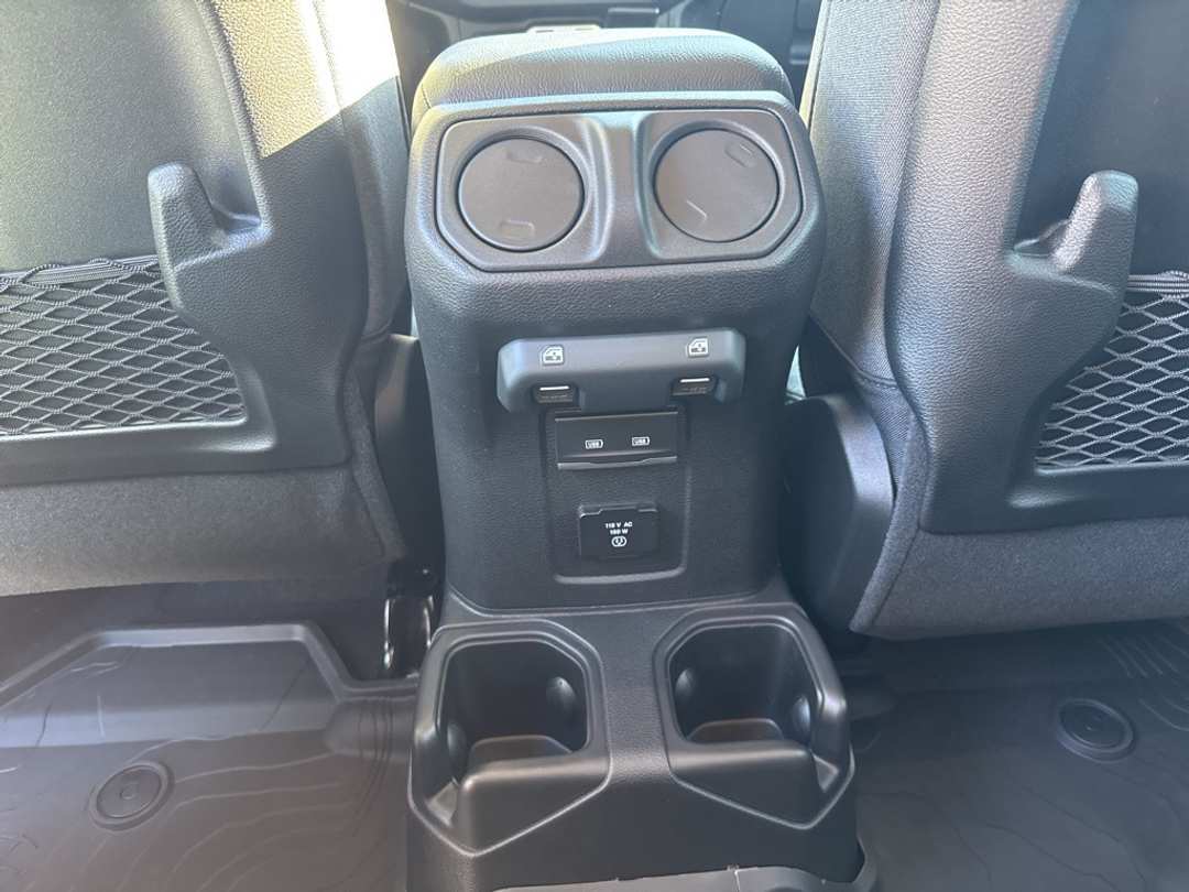 2026 Jeep Wrangler Rubicon - Image 23