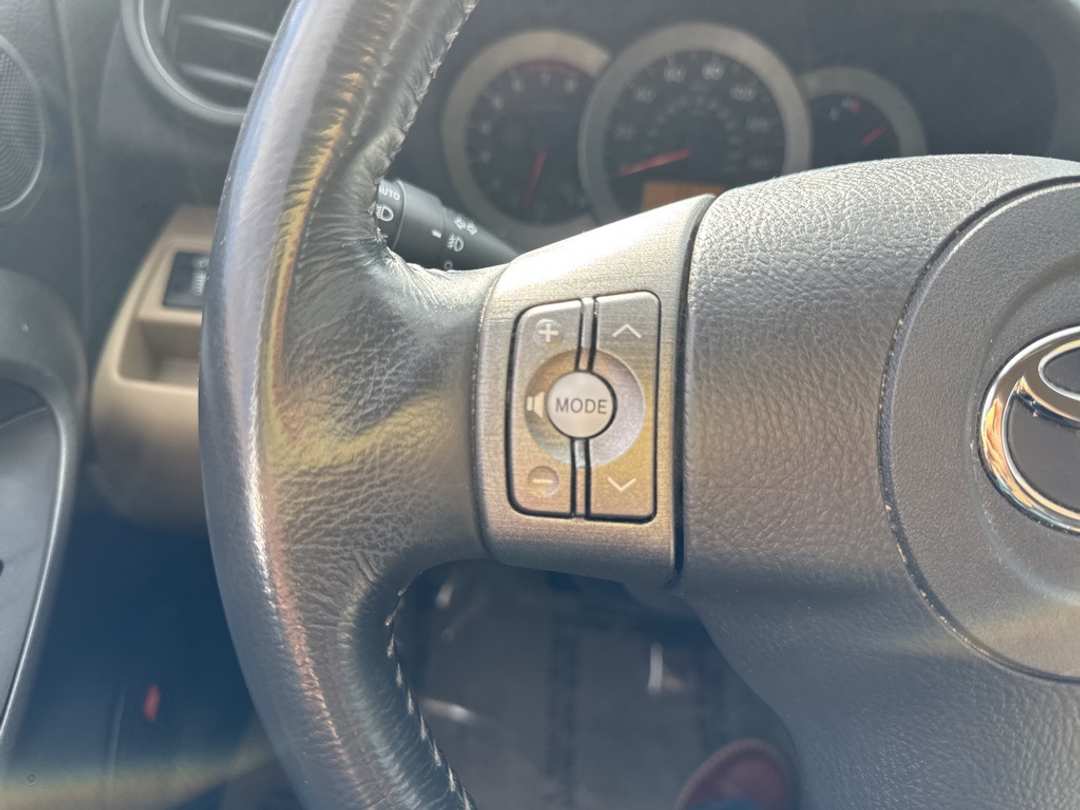 2009 Toyota Rav4 Limited - Image 32