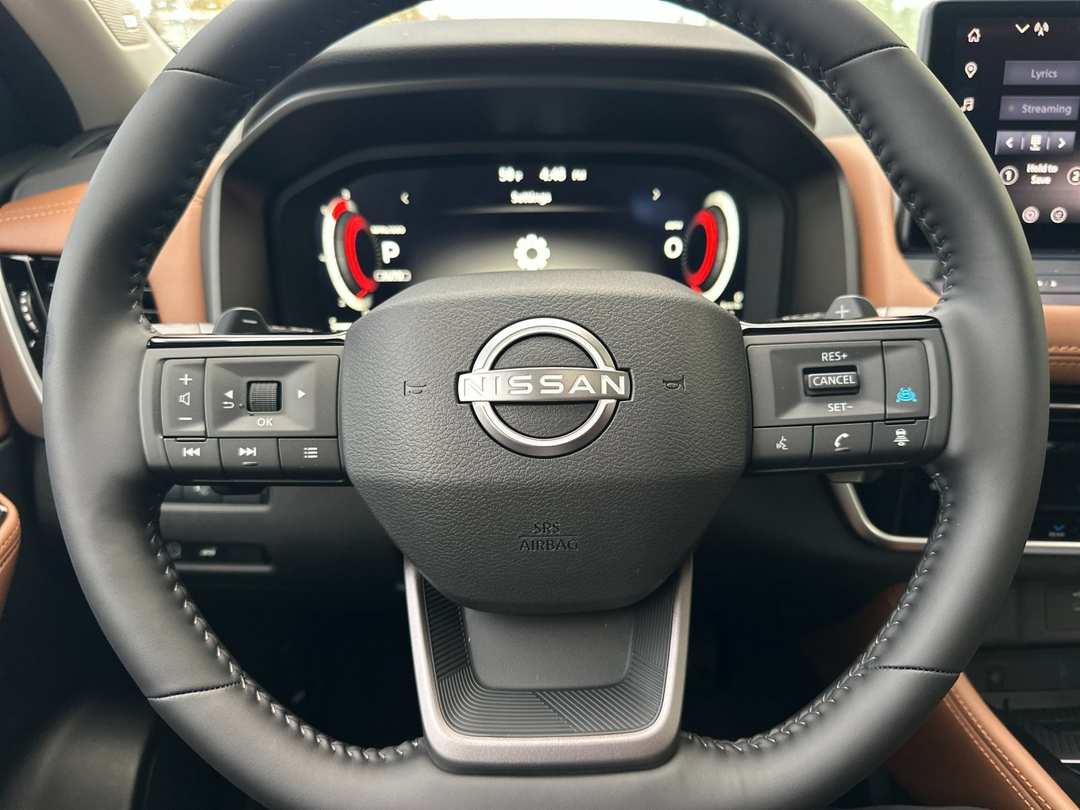 2026 Nissan Rogue Platinum - Image 22