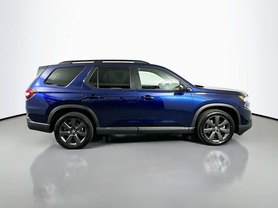 2024 Honda Pilot Sport - Image 9