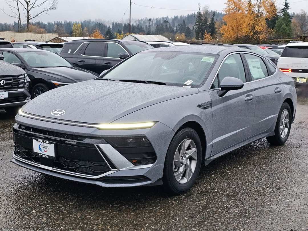2026 Hyundai Sonata SE - Image 3