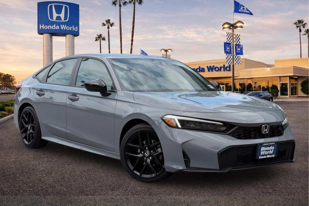 2026 Honda Civic Sport - Image 2