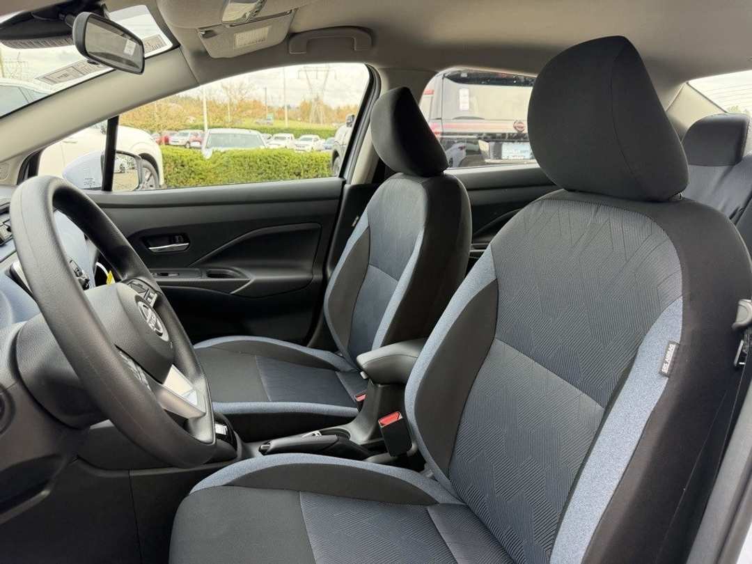 2025 Nissan Versa 1.6 SV - Image 20