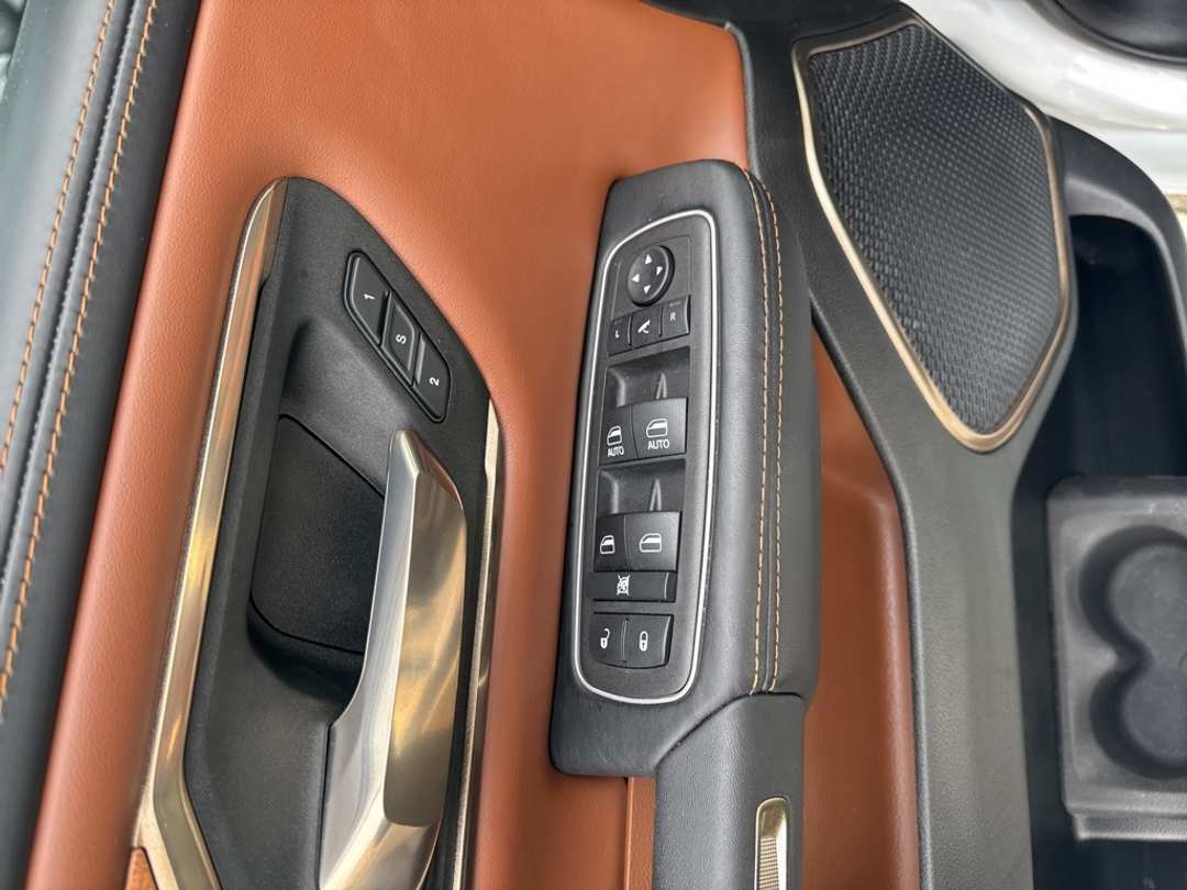 2022 Ram 1500 Laramie Longhorn - Image 17