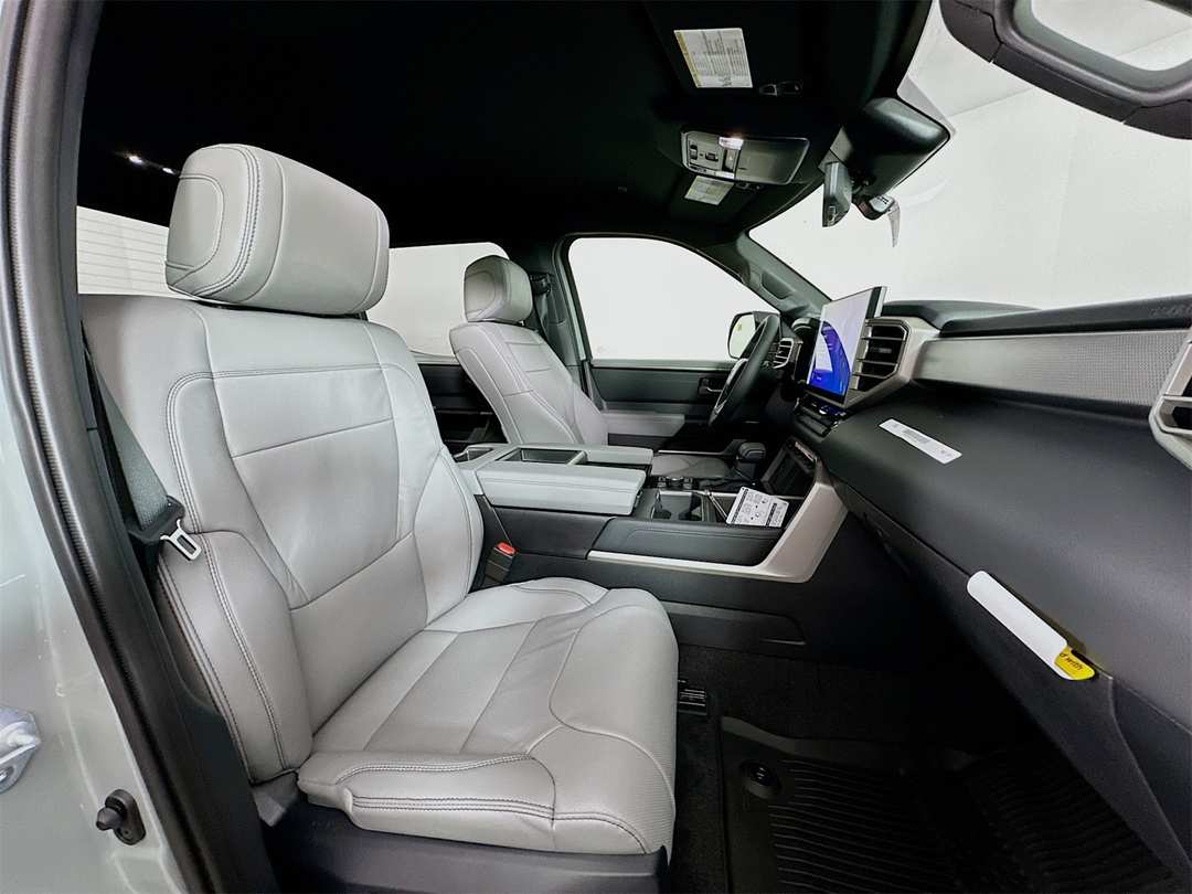 2026 Toyota Tundra Limited - Image 28