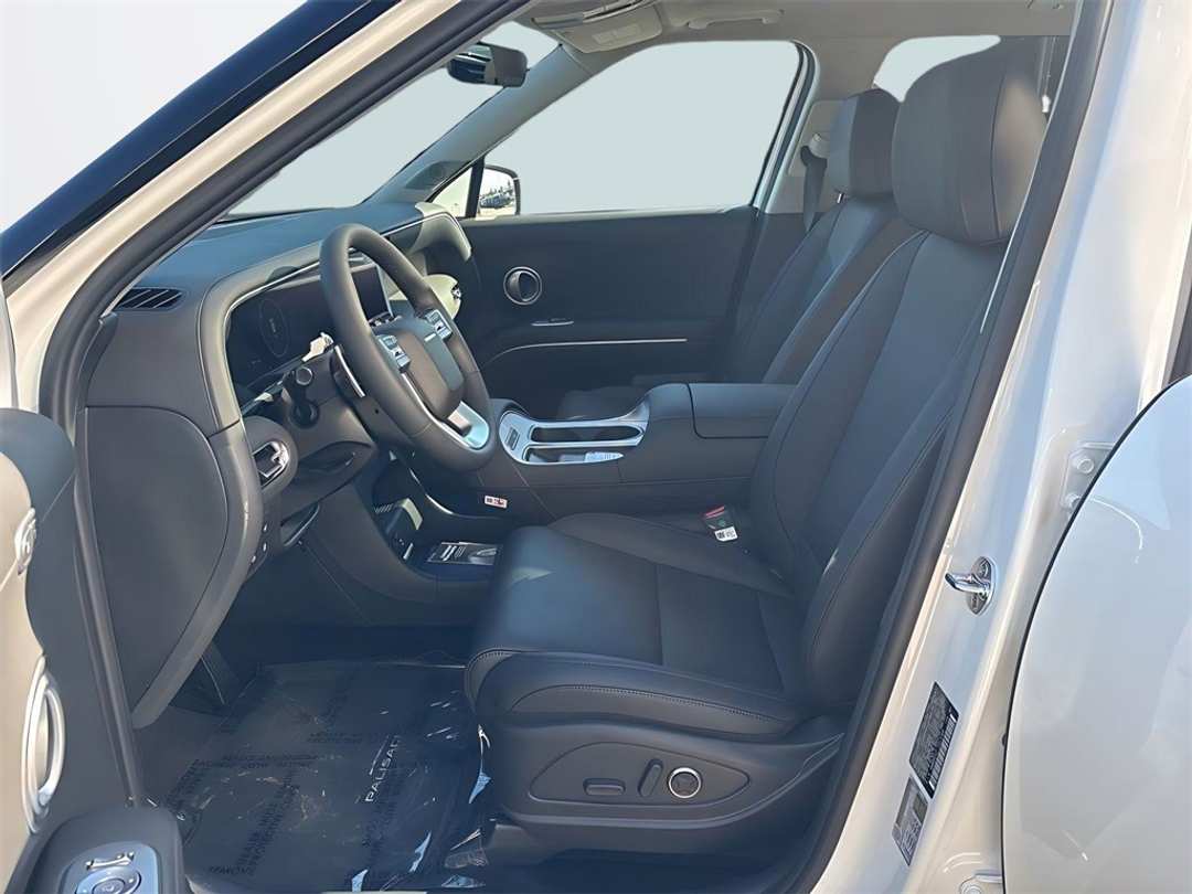 2026 Hyundai Palisade Limited - Image 9