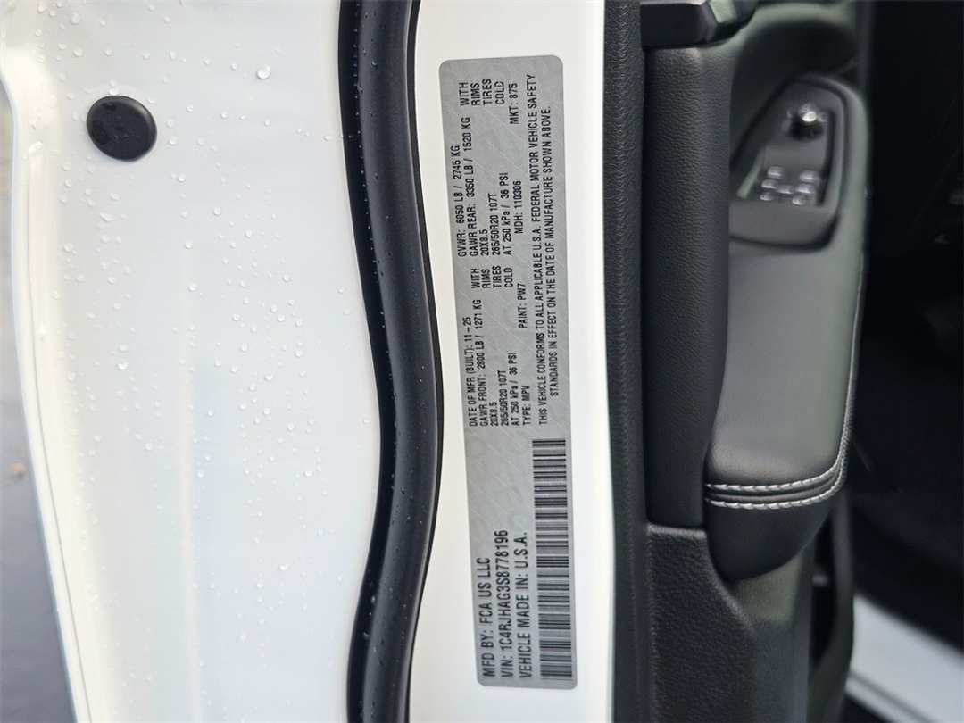 2025 Jeep Grand Cherokee Altitude X - Image 41