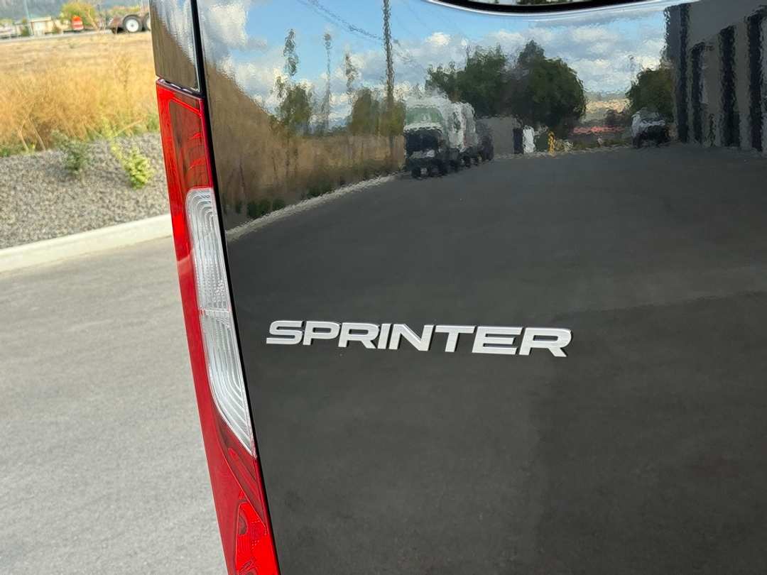 2025 Mercedes-Benz Sprinter 2500 Passenger 144 WB - Image 5