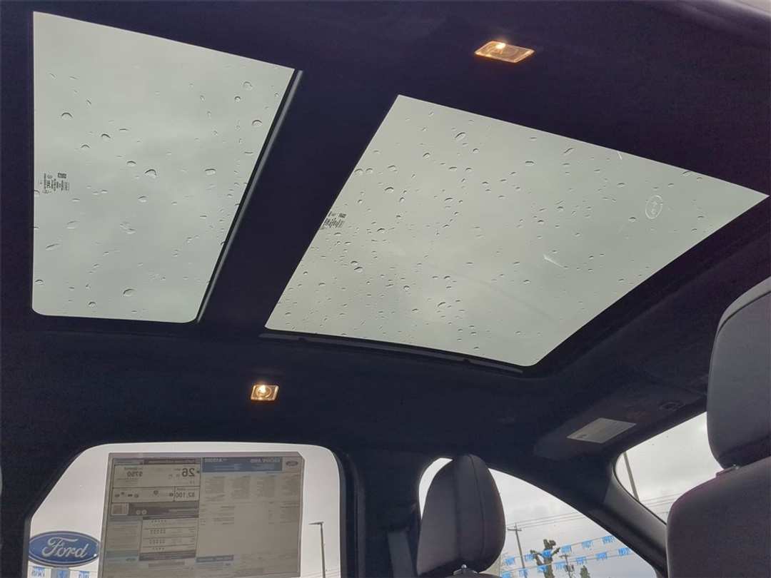 2024 Ford Escape STLine Elite - Image 30