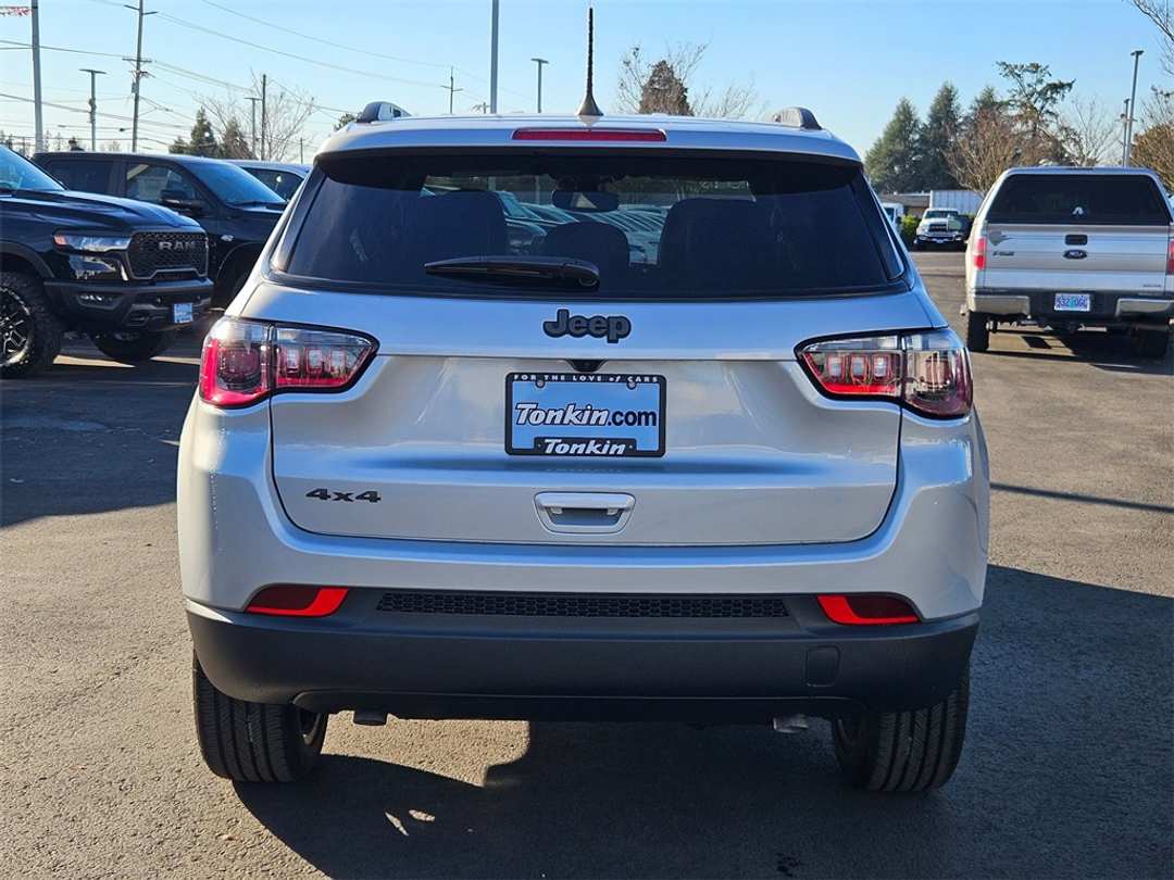 2026 Jeep Compass Latitude - Image 5