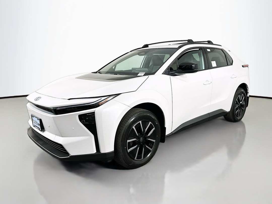 2026 Toyota Bz XLE Plus - Image 3