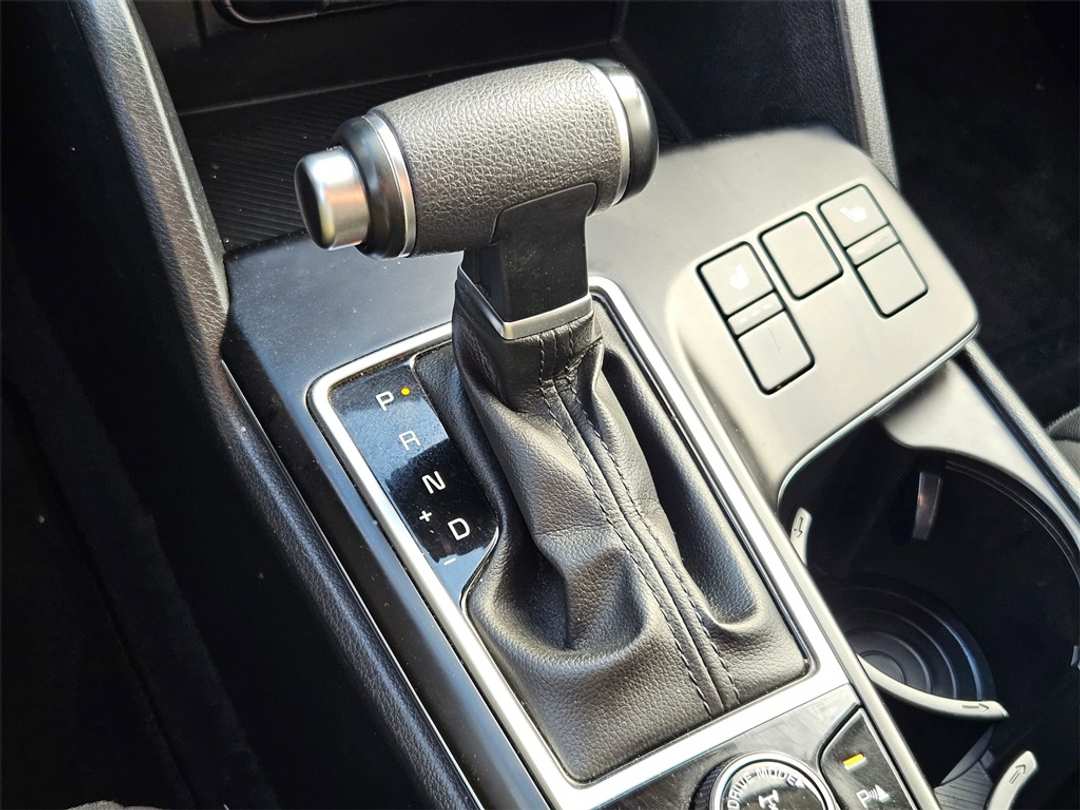 2024 Kia Sportage LX - Image 18