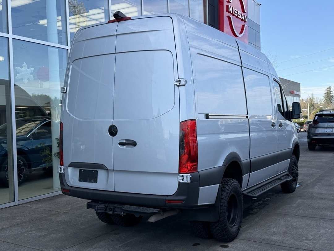 2023 Mercedes-Benz Sprinter 3500 Cargo 144 WB - Image 7